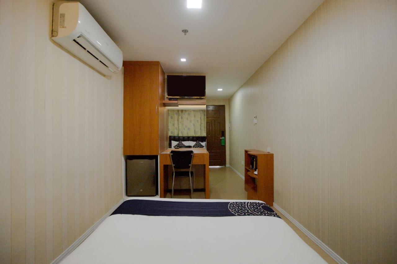 Newgrange Condotel Quezon City Ngoại thất bức ảnh